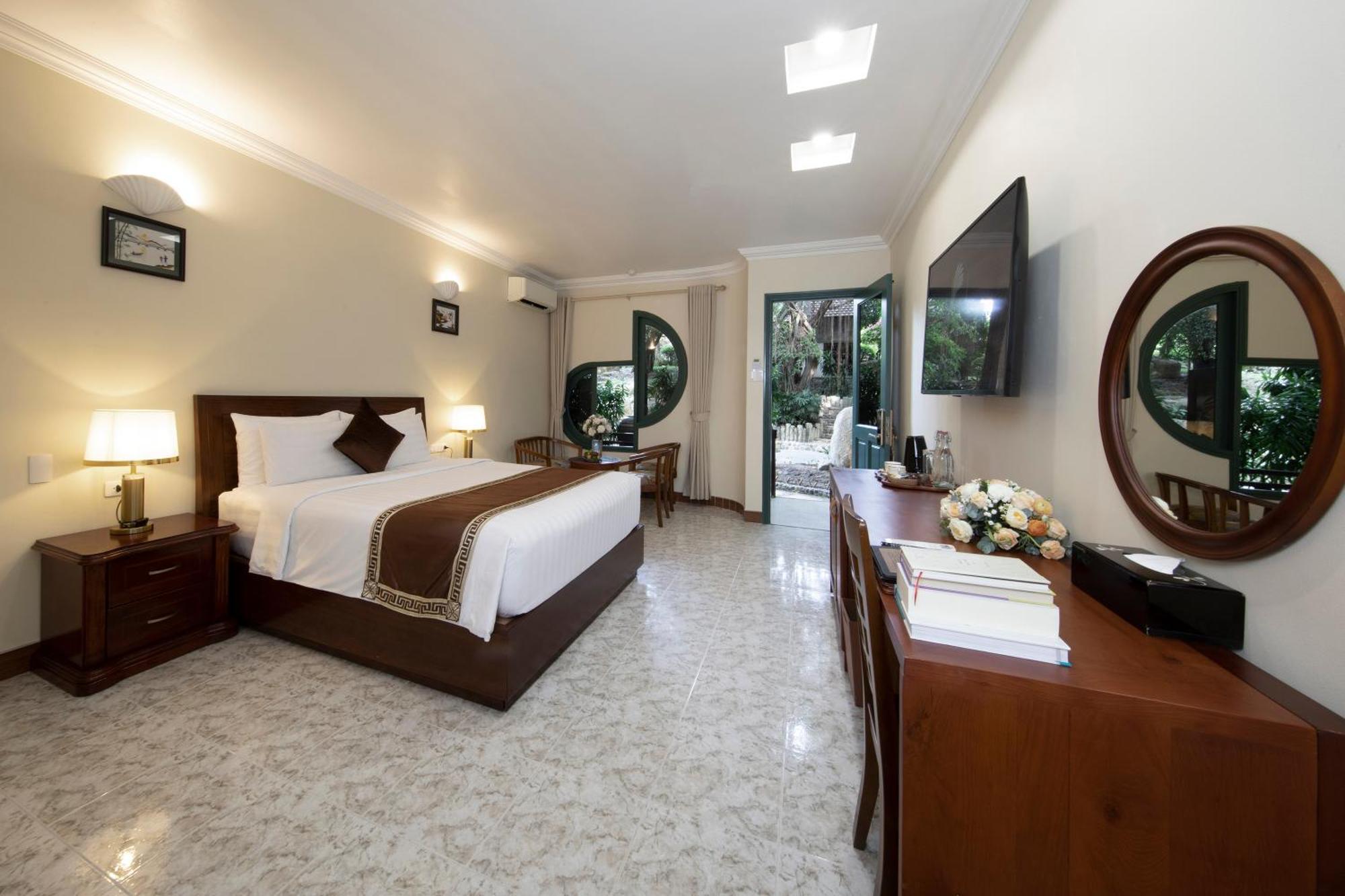 Phuong Nam Resort 3*