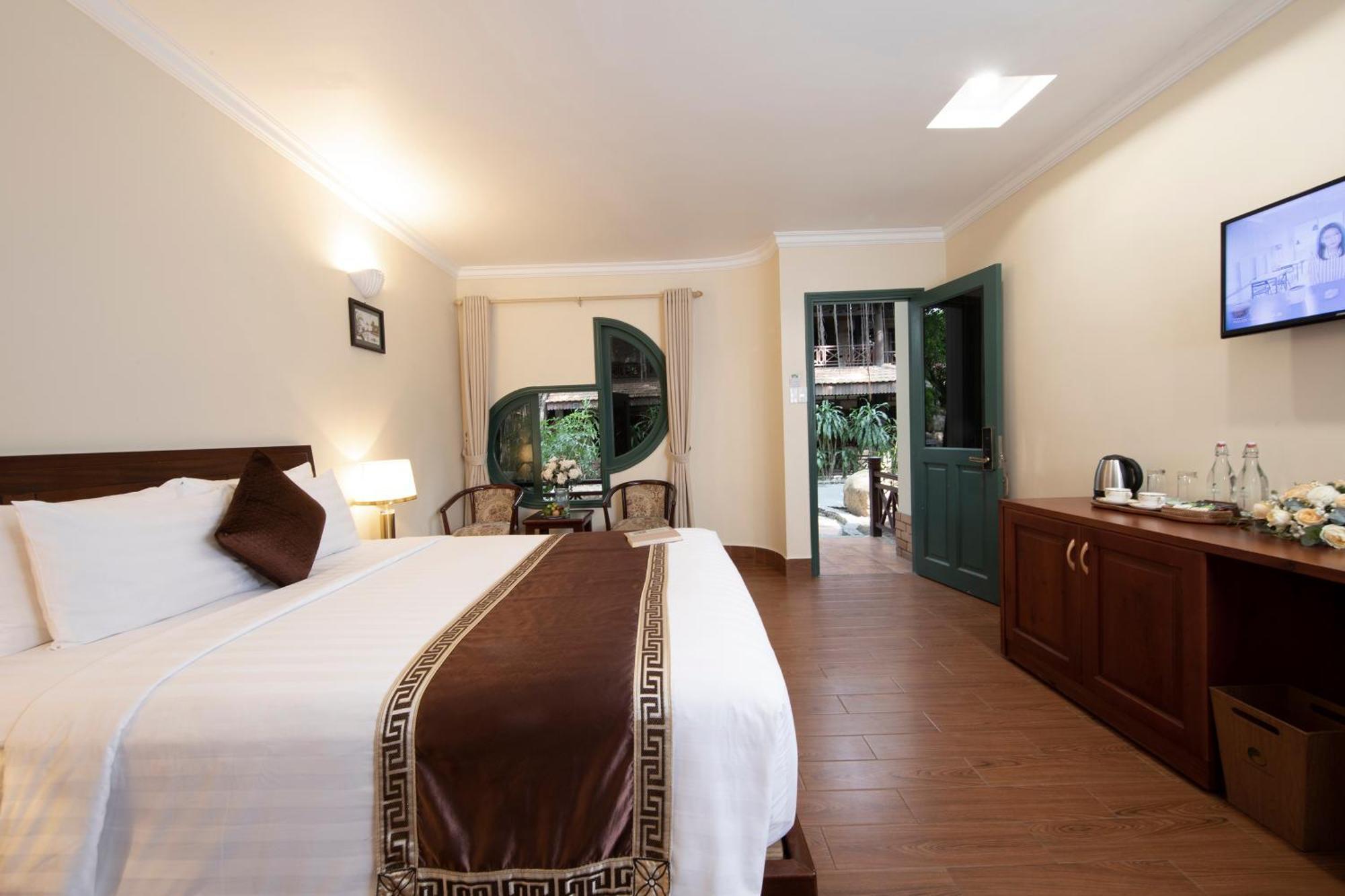 Phuong Nam Resort