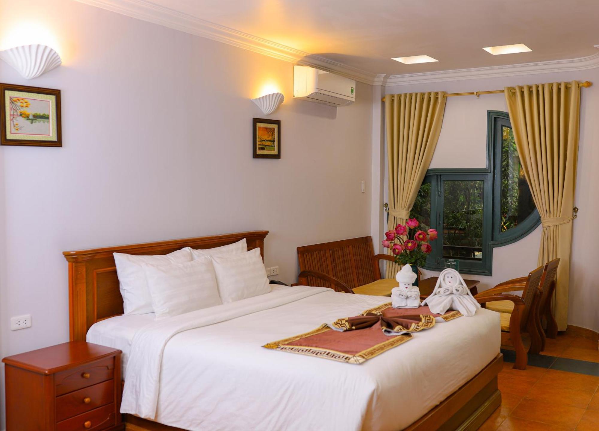 Phuong Nam Resort 3*